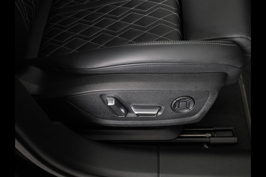 Audi A6 Avant 55 TFSI e quattro S edition Competition 367 pk S-tronic | Nappa leder | Navigatie | Panoramadak | Elektr. trekhaak | Parkeersensoren (Park assist) | Rondomzicht camera | S-Line |