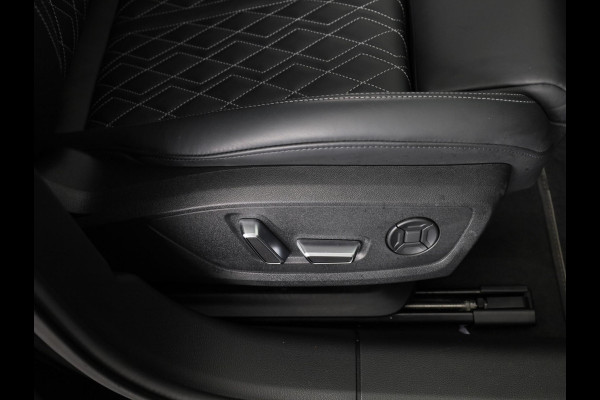 Audi A6 Avant 55 TFSI e quattro S edition Competition 367 pk S-tronic | Nappa leder | Navigatie | Panoramadak | Elektr. trekhaak | Parkeersensoren (Park assist) | Rondomzicht camera | S-Line |