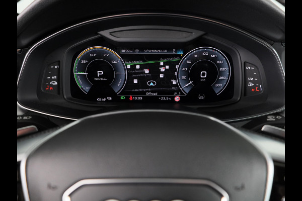 Audi A6 Avant 55 TFSI e quattro S edition Competition 367 pk S-tronic | Nappa leder | Navigatie | Panoramadak | Elektr. trekhaak | Parkeersensoren (Park assist) | Rondomzicht camera | S-Line |