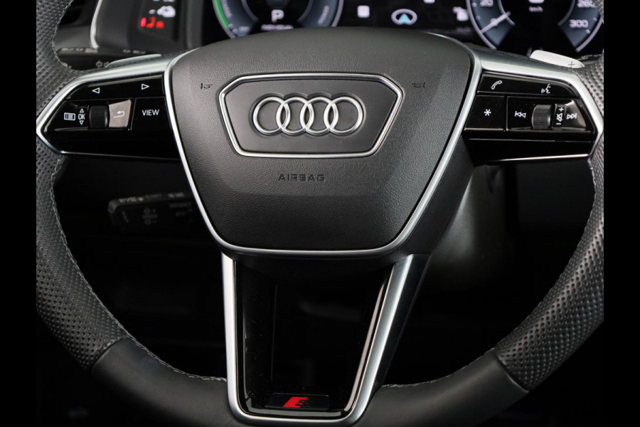 Audi A6 Avant 55 TFSI e quattro S edition Competition 367 pk S-tronic | Nappa leder | Navigatie | Panoramadak | Elektr. trekhaak | Parkeersensoren (Park assist) | Rondomzicht camera | S-Line |