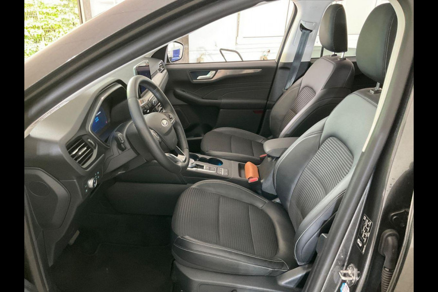 Ford Kuga 2.5 PHEV Titanium X | Weg/Uitklapbare Trekhaak (Elektrisch bedienbaar) | Adaptive cruise control | Winter Pack | Dodehoeksensoren | Bang&Olufsen | Head up Display | Half leder bekleding | 1.500 kg trekgewicht
