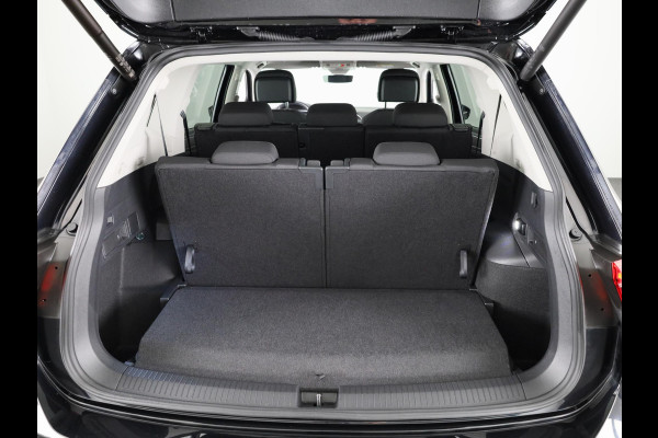 Volkswagen Tiguan Allspace 1.5 TSI Life Business 7p. 150 pk Automaat (DSG) | Navigatie | Elektr. trekhaak | Parkeersensoren | Adaptieve cruise control | LED koplampen |