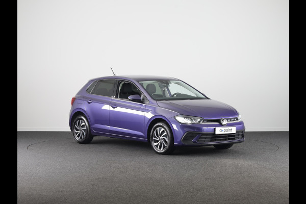Volkswagen Polo 1.0 TSI Life Business 95 pk | Verlengde garantie | Navigatie | Parkeersensoren | Achteruitrijcamera | Adaptieve cruise control | LED koplampen |