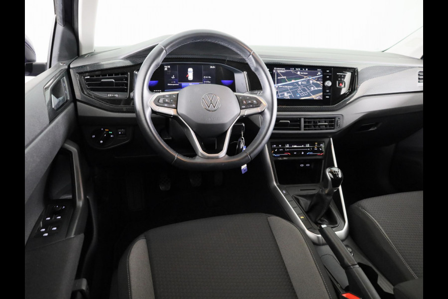 Volkswagen Polo 1.0 TSI Life Business 95 pk | Verlengde garantie | Navigatie | Parkeersensoren | Achteruitrijcamera | Adaptieve cruise control | LED koplampen |