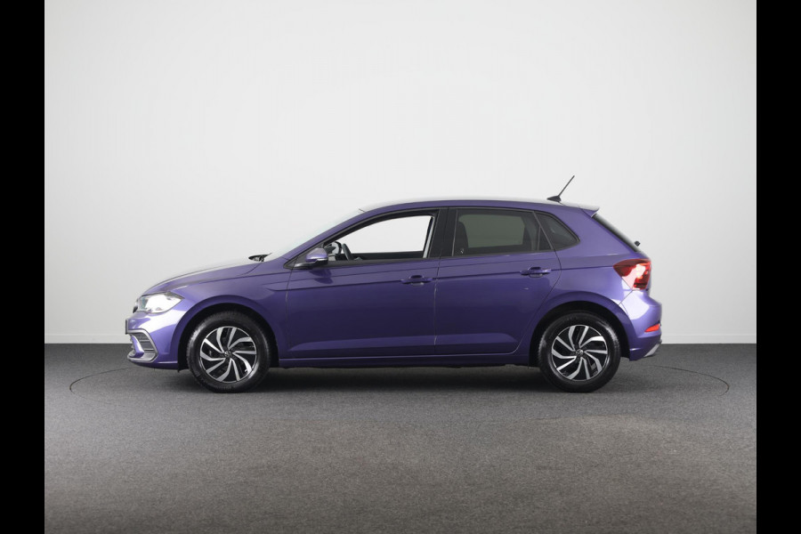 Volkswagen Polo 1.0 TSI Life Business 95 pk | Verlengde garantie | Navigatie | Parkeersensoren | Achteruitrijcamera | Adaptieve cruise control | LED koplampen |