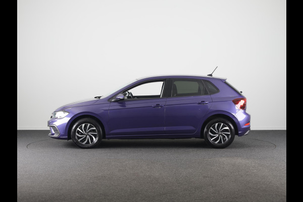 Volkswagen Polo 1.0 TSI Life Business 95 pk | Verlengde garantie | Navigatie | Parkeersensoren | Achteruitrijcamera | Adaptieve cruise control | LED koplampen |
