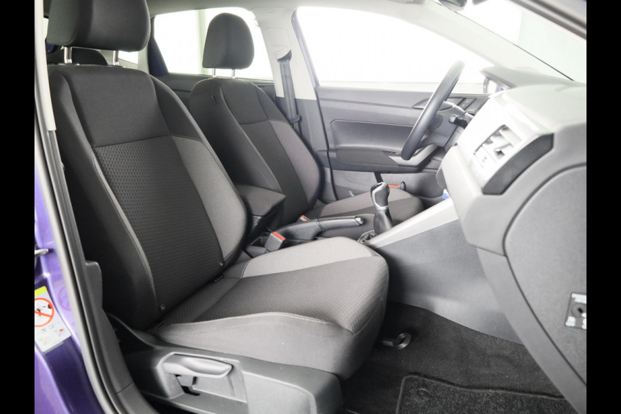 Volkswagen Polo 1.0 TSI Life Business 95 pk | Verlengde garantie | Navigatie | Parkeersensoren | Achteruitrijcamera | Adaptieve cruise control | LED koplampen |