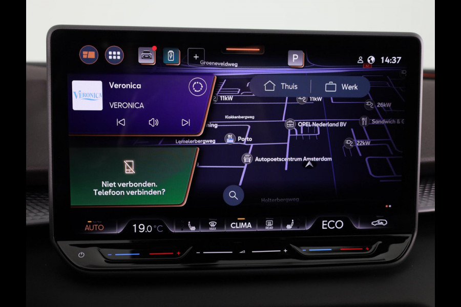 CUPRA Terramar 1.5 TSI e-Hybrid VZ Performance 272 pk Automaat (DSG) | Navigatie | Panoramadak | Parkeersensoren (Park assist) | Rondomzicht camera | Matrix LED koplampen | Lederen bekleding | Elektr. voorstoelen met geheugen |