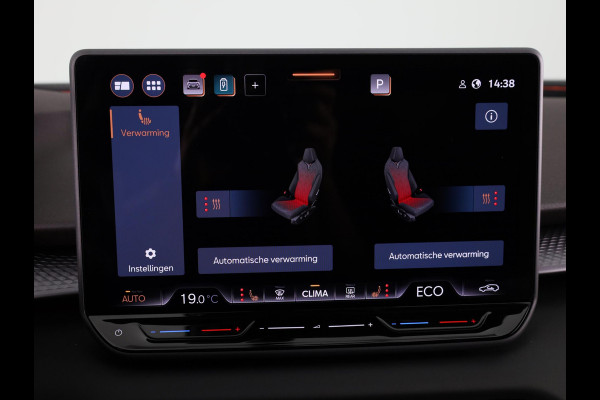 CUPRA Terramar 1.5 TSI e-Hybrid VZ Performance 272 pk Automaat (DSG) | Navigatie | Panoramadak | Parkeersensoren (Park assist) | Rondomzicht camera | Matrix LED koplampen | Lederen bekleding | Elektr. voorstoelen met geheugen |