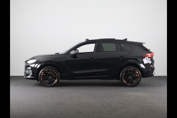 CUPRA Terramar 1.5 TSI e-Hybrid VZ Performance 272 pk Automaat (DSG) | Navigatie | Panoramadak | Parkeersensoren (Park assist) | Rondomzicht camera | Matrix LED koplampen | Lederen bekleding | Elektr. voorstoelen met geheugen |