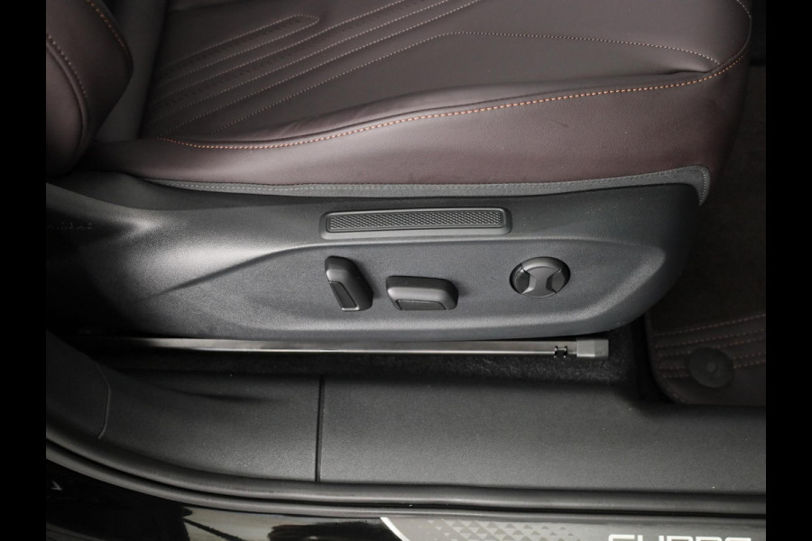 CUPRA Terramar 1.5 TSI e-Hybrid VZ Performance 272 pk Automaat (DSG) | Navigatie | Panoramadak | Parkeersensoren (Park assist) | Rondomzicht camera | Matrix LED koplampen | Lederen bekleding | Elektr. voorstoelen met geheugen |