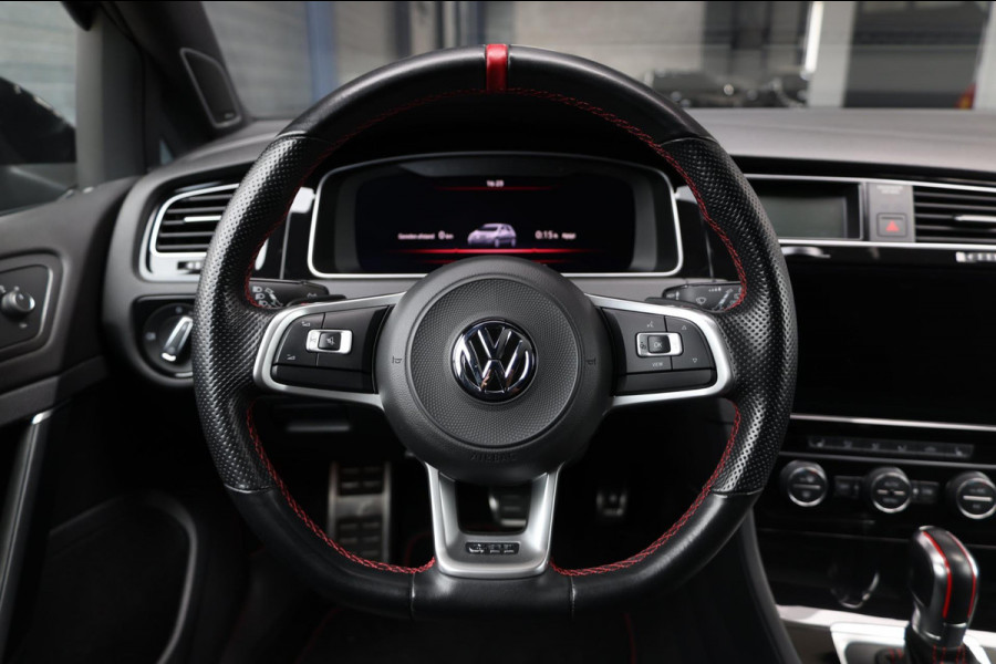 Volkswagen Golf 2.0 TSI GTI TCR 290+PK AKRAPOVIC/VIRTUAL/SFEER/PANO/LEER+S.VERWARMING/CAM/19'LMV/ECC/12 MDN GARANTIE!