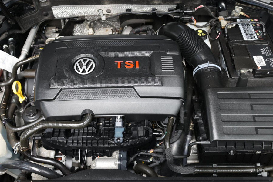 Volkswagen Golf 2.0 TSI GTI TCR 290+PK AKRAPOVIC/VIRTUAL/SFEER/PANO/LEER+S.VERWARMING/CAM/19'LMV/ECC/12 MDN GARANTIE!