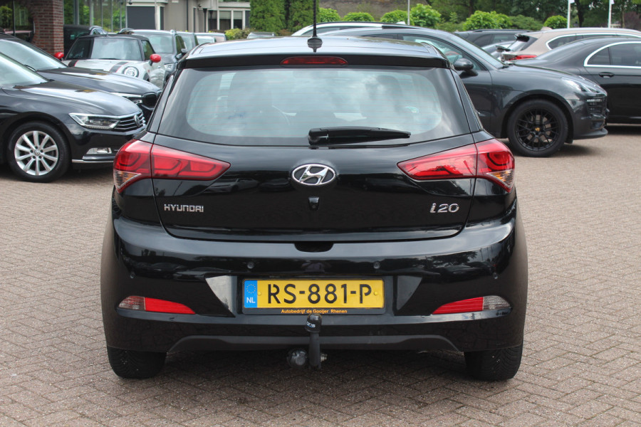 Hyundai i20 1.0 T-GDI Comfort / Trekhaak / Camera / Navigatie / Parkeerhulp achter / Cruise Control / Getint glas