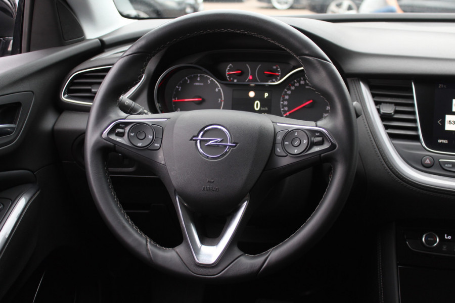 Opel Grandland X 1.2 Turbo Edition / Camera / Apple CarPlay / Keyless / 18'' / Stuurverwarming / Stoelverwarming / DAB / Elektr. achterklep / Cruise Control