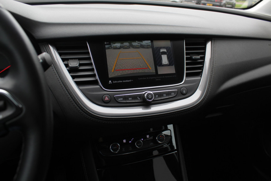 Opel Grandland X 1.2 Turbo Edition / Camera / Apple CarPlay / Keyless / 18'' / Stuurverwarming / Stoelverwarming / DAB / Elektr. achterklep / Cruise Control