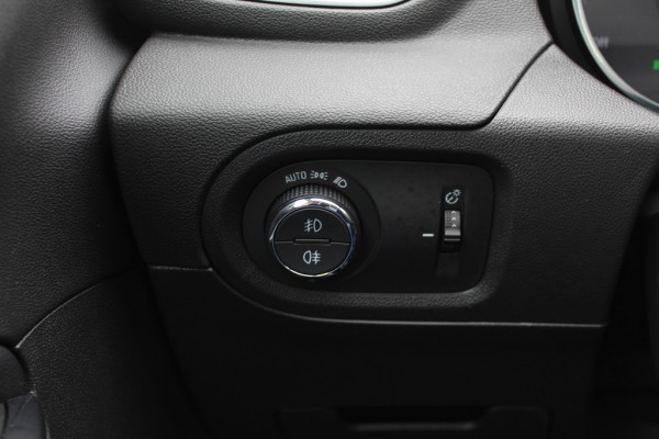 Opel Grandland X 1.2 Turbo Edition / Camera / Apple CarPlay / Keyless / 18'' / Stuurverwarming / Stoelverwarming / DAB / Elektr. achterklep / Cruise Control