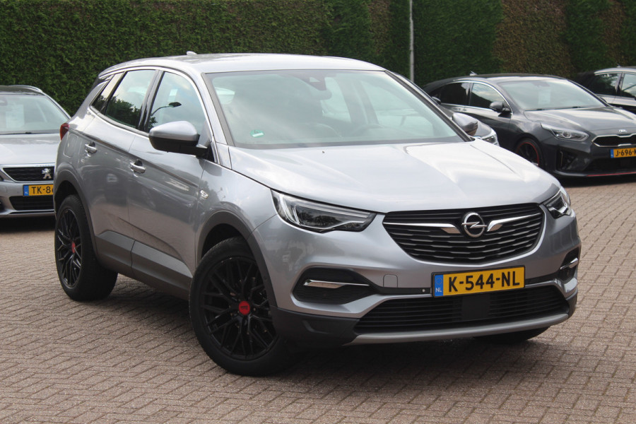 Opel Grandland X 1.2 Turbo Edition / Camera / Apple CarPlay / Keyless / 18'' / Stuurverwarming / Stoelverwarming / DAB / Elektr. achterklep / Cruise Control