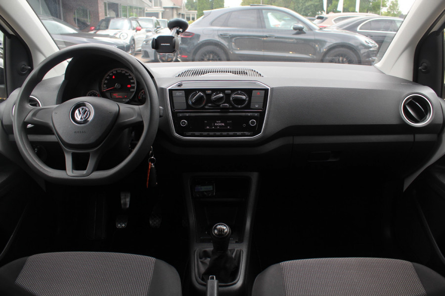 Volkswagen up! 1.0 BMT take up! / Airco / Radio / LED Dagrijverlichting / Elektr. ramen voor / Parrot
