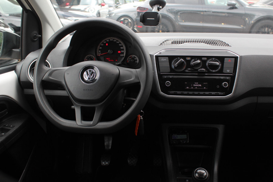 Volkswagen up! 1.0 BMT take up! / Airco / Radio / LED Dagrijverlichting / Elektr. ramen voor / Parrot