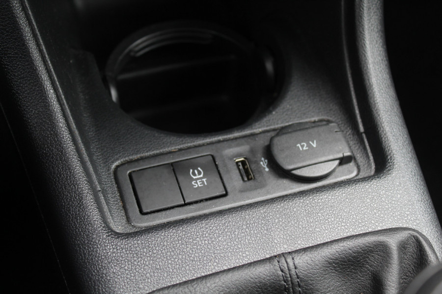 Volkswagen up! 1.0 BMT take up! / Airco / Radio / LED Dagrijverlichting / Elektr. ramen voor / Parrot