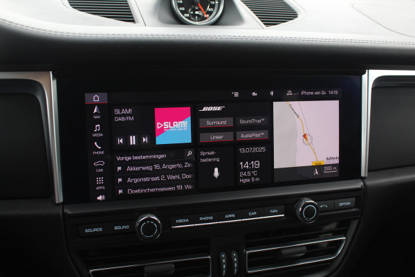 Porsche Macan 3.0 S / Trekhaak / Panoramadak / 360Camera / 21'' / Bose / Luchtvering / Stoelventilatie / Apple CarPlay / Sportstoelen / Stuurverwarming / Dodehoek / DAB / Stoelverwarming / Cruise Control
