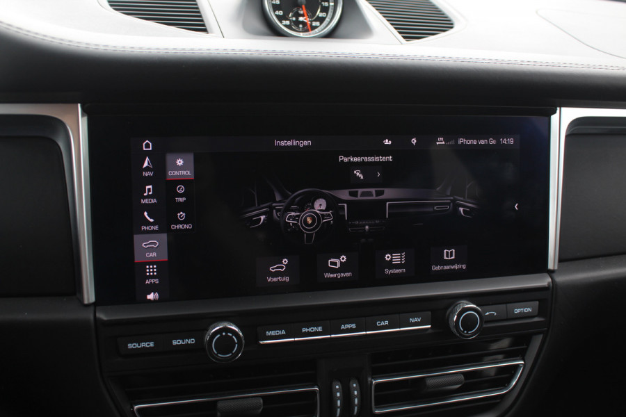Porsche Macan 3.0 S / Trekhaak / Panoramadak / 360Camera / 21'' / Bose / Luchtvering / Stoelventilatie / Apple CarPlay / Sportstoelen / Stuurverwarming / Dodehoek / DAB / Stoelverwarming / Cruise Control
