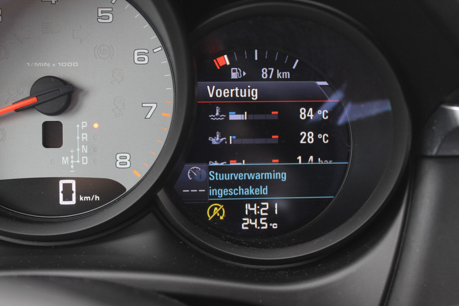 Porsche Macan 3.0 S / Trekhaak / Panoramadak / 360Camera / 21'' / Bose / Luchtvering / Stoelventilatie / Apple CarPlay / Sportstoelen / Stuurverwarming / Dodehoek / DAB / Stoelverwarming / Cruise Control