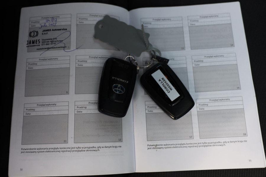 Toyota Corolla 1.8 Hybrid Comfort / Acc / Lane Assist / Dode Hoek / Camera / Stoelverkoeling / Stoelverwarming / Led / Pdc