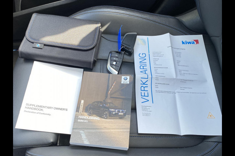 BMW iX3 High Executive 80 kWh M SPORT DEALER ONDERHOUDEN | MEGA COMPLEET (oa: DRIVING ASSIST.PROFF.-HARMAN KARDON-DODE HOEK-ELECTR.STOELEN-ADAPTIEF ONDERSTEL etc.) | RIJKLAARPIJS incl. 12mnd BOVAG