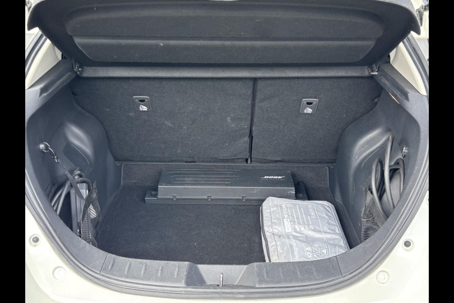 Nissan Leaf Tekna 40 kWh RIJKLAARPRIJS INCL. 12MND BOVAG GARANTIE | GOED ONDERHOUDEN