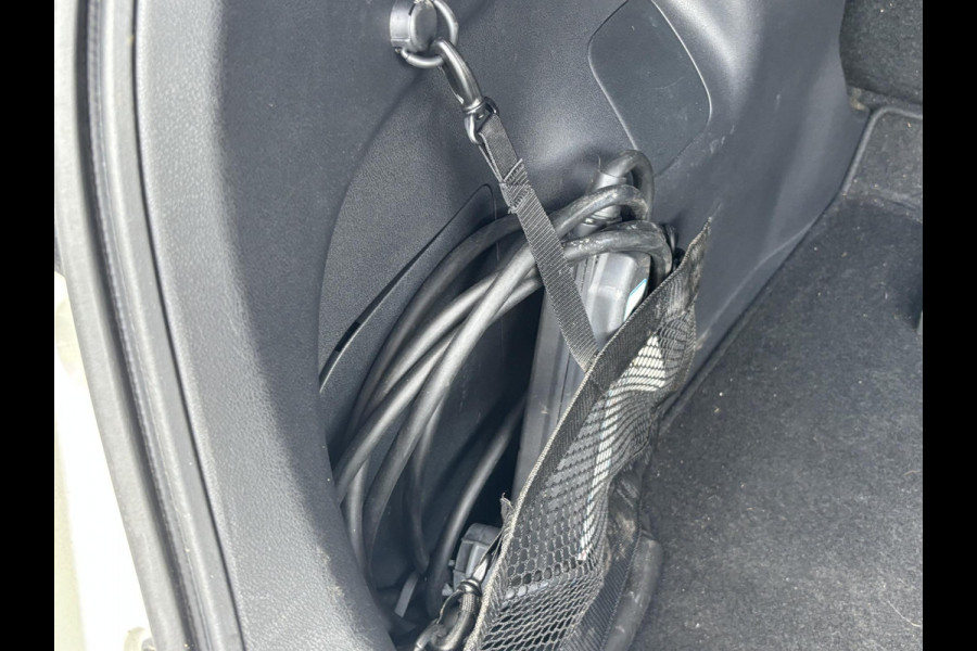 Nissan Leaf Tekna 40 kWh RIJKLAARPRIJS INCL. 12MND BOVAG GARANTIE | GOED ONDERHOUDEN