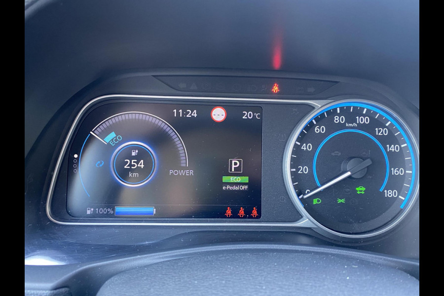 Nissan Leaf Tekna 40 kWh RIJKLAARPRIJS INCL. 12MND BOVAG GARANTIE | GOED ONDERHOUDEN