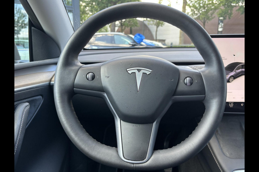 Tesla Model Y Long Range AWD 75 kWh Topstaat! | Rijklaarprijs | volledige Fabr. garantie t/m 11-2025/80.000km | accu en aandrijflijn t/m 2029