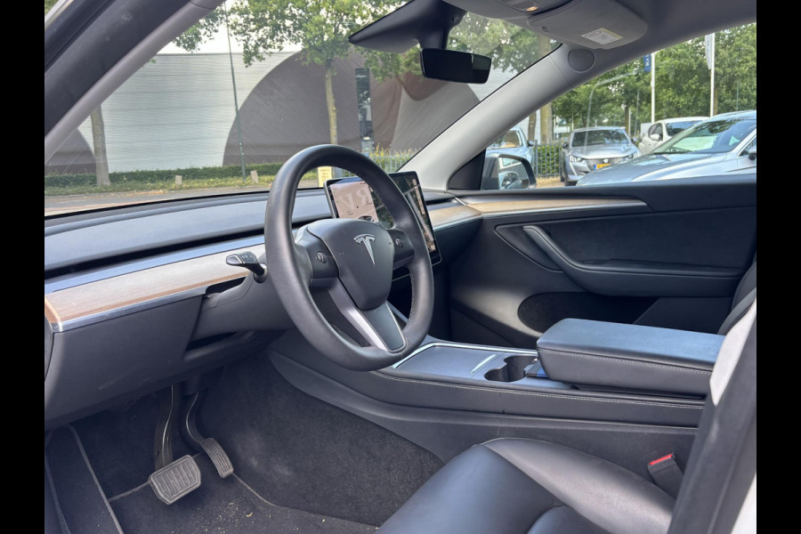 Tesla Model Y Long Range AWD 75 kWh Topstaat! | Rijklaarprijs | volledige Fabr. garantie t/m 11-2025/80.000km | accu en aandrijflijn t/m 2029