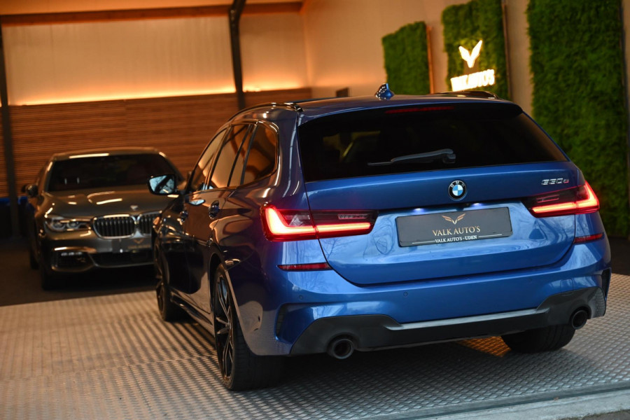 BMW 3 Serie Touring 330e M-Sport - Laser - Adapt. Cruise Control - Panoramadak - Keyless Entry - Stoelverwarming - Camera