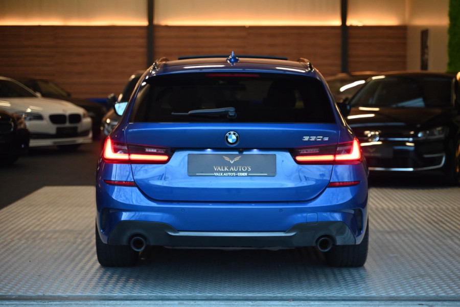 BMW 3 Serie Touring 330e M-Sport - Laser - Adapt. Cruise Control - Panoramadak - Keyless Entry - Stoelverwarming - Camera