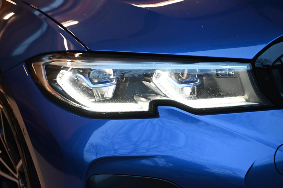 BMW 3 Serie Touring 330e M-Sport - Laser - Adapt. Cruise Control - Panoramadak - Keyless Entry - Stoelverwarming - Camera