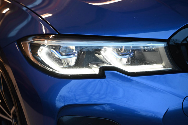 BMW 3 Serie Touring 330e M-Sport - Laser - Adapt. Cruise Control - Panoramadak - Keyless Entry - Stoelverwarming - Camera