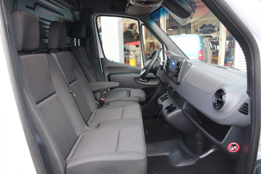 Mercedes-Benz Sprinter 315 CDI | Aut. | L2H2 | 3.5t trekgewicht | Navi | RWD | Clima..