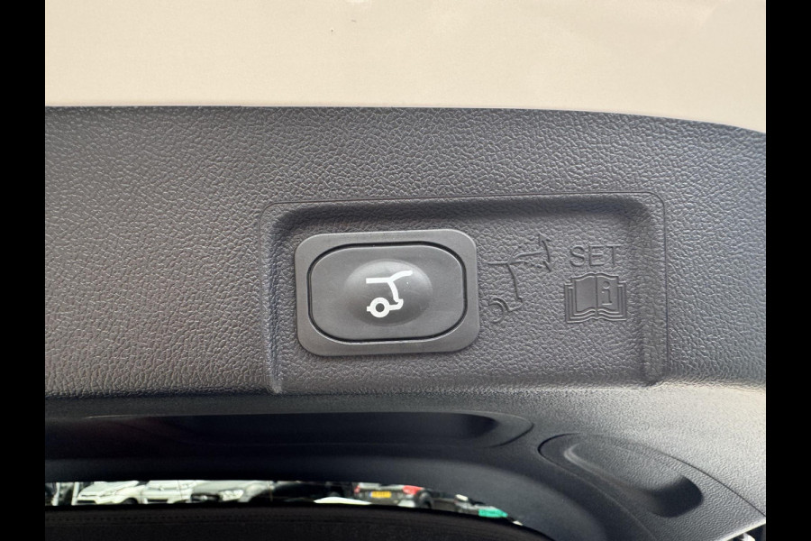 Ford Puma 1.0 EcoBoost Hybrid ST-Line X 155pk Automaat | Panoramadak | Afneembare trekhaak | Winter Pack | Adaptive cruise control | 360 graden camera | Bang&Olufsen | Elektrsiche achterklep | Matrix LED