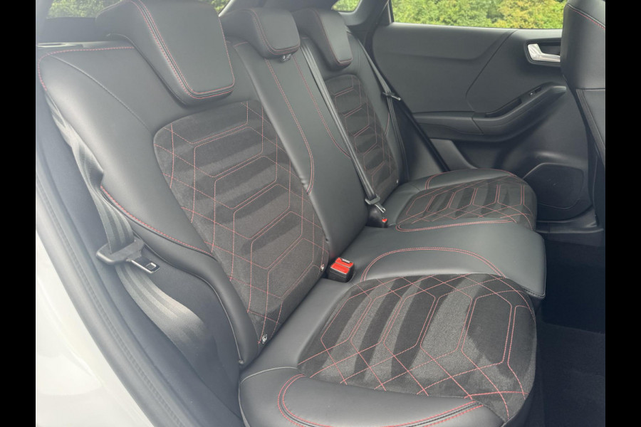 Ford Puma 1.0 EcoBoost Hybrid ST-Line X 155pk Automaat | Panoramadak | Afneembare trekhaak | Winter Pack | Adaptive cruise control | 360 graden camera | Bang&Olufsen | Elektrsiche achterklep | Matrix LED