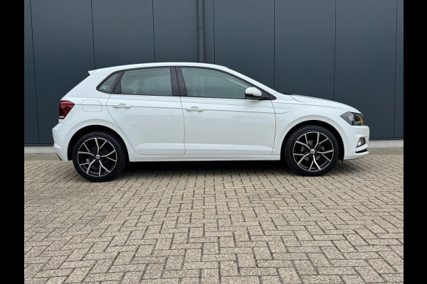 Volkswagen Polo 1.0 TSI * Navigatie * Lichtmetaal * AppleCarPlay *