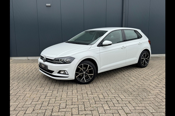 Volkswagen Polo 1.0 TSI * Navigatie * Lichtmetaal * AppleCarPlay *