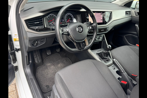 Volkswagen Polo 1.0 TSI * Navigatie * Lichtmetaal * AppleCarPlay *