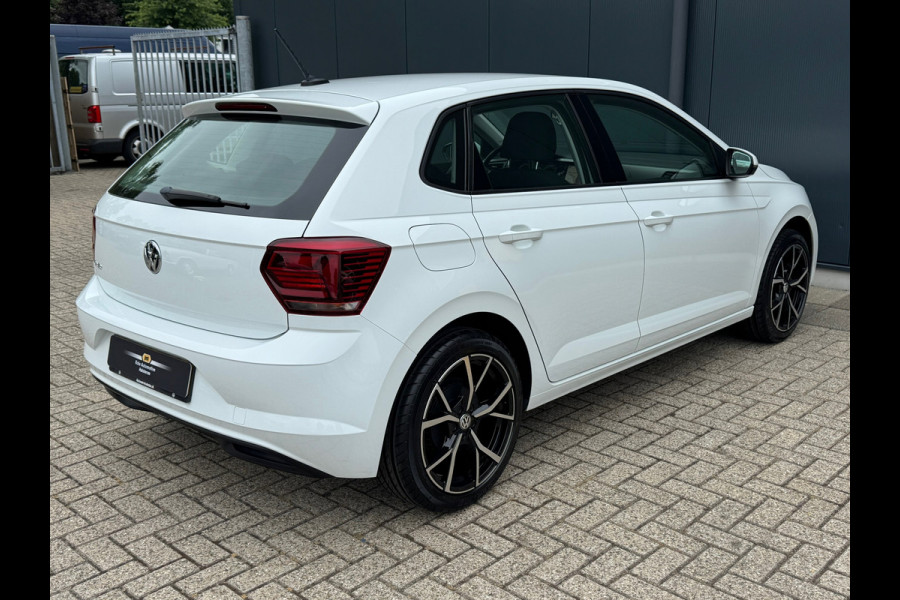 Volkswagen Polo 1.0 TSI * Navigatie * Lichtmetaal * AppleCarPlay *