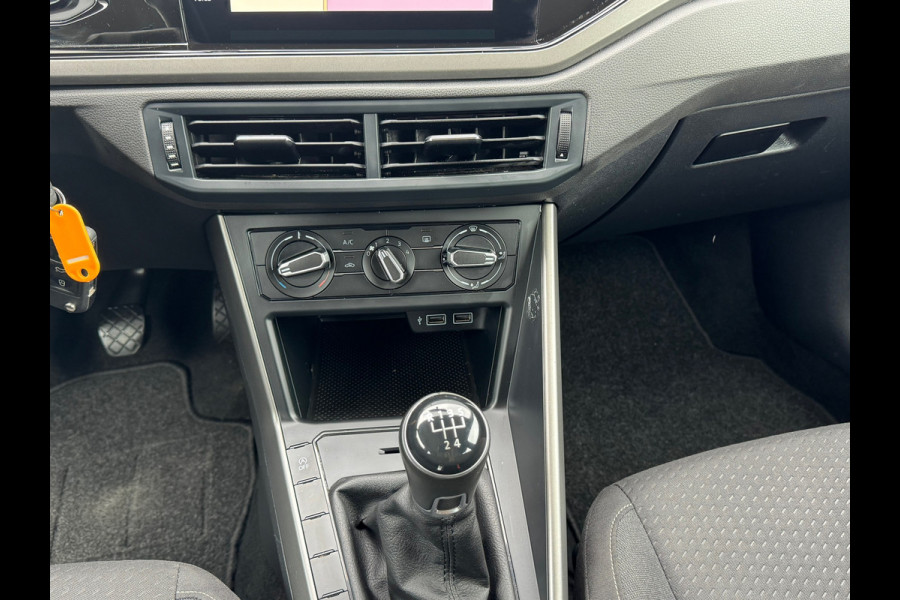 Volkswagen Polo 1.0 TSI * Navigatie * Lichtmetaal * AppleCarPlay *