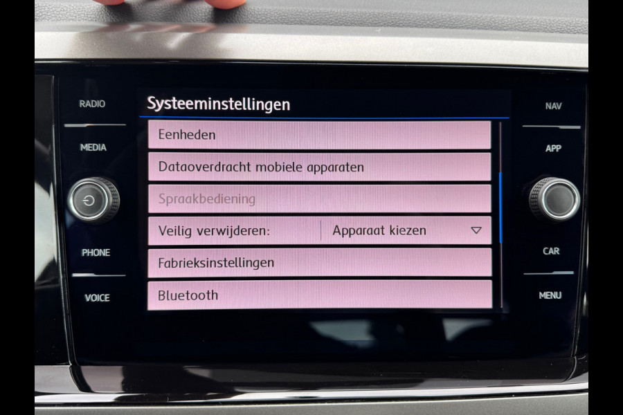 Volkswagen Polo 1.0 TSI * Navigatie * Lichtmetaal * AppleCarPlay *