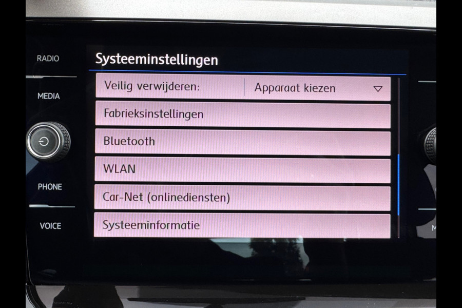 Volkswagen Polo 1.0 TSI * Navigatie * Lichtmetaal * AppleCarPlay *