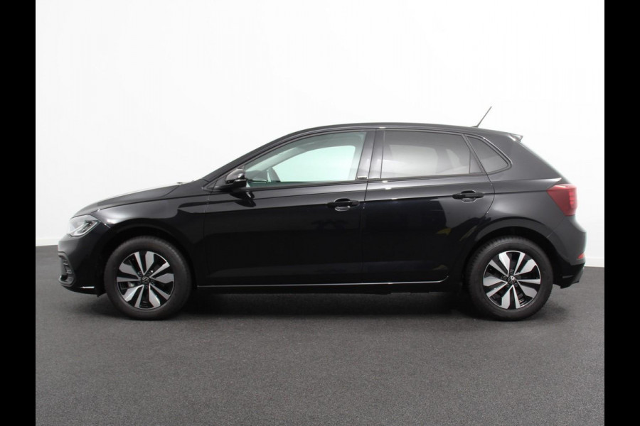 Volkswagen Polo 1.0 TSI Move | DEMO ! | Navigatie App Connect / Android Auto / Apple Carplay Climate Control Parkeer sensoren Lichtmetalen Velgen Dab Digitale Cockpit